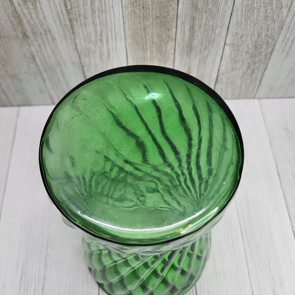 Vintage Green Glass Flower Vase Swirl Pattern Hourglass Shaped 8'' Tall - Picture 5 of 7